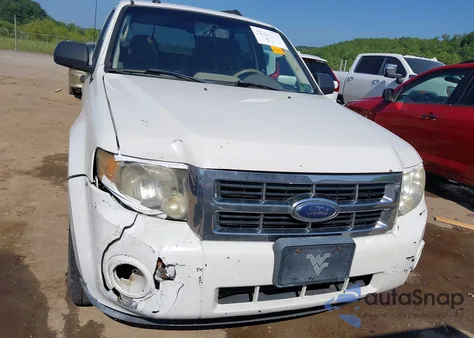 2009 Ford Escape Xlt from USA, damaged, VIN 1FMCU93G89KA82202